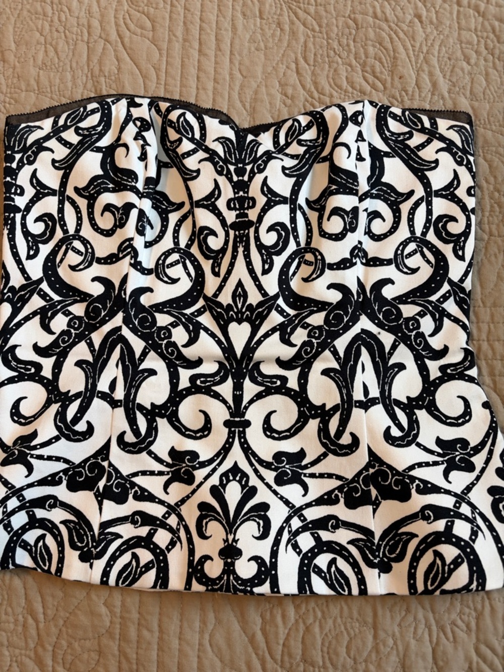 White House Black Market black and white bustier size 6.